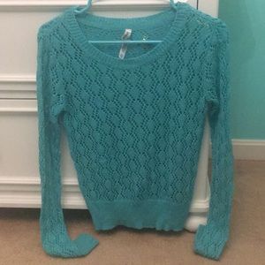 BARELY WORN EXCELLENT CONDITION OPEN KNIT SWEATER